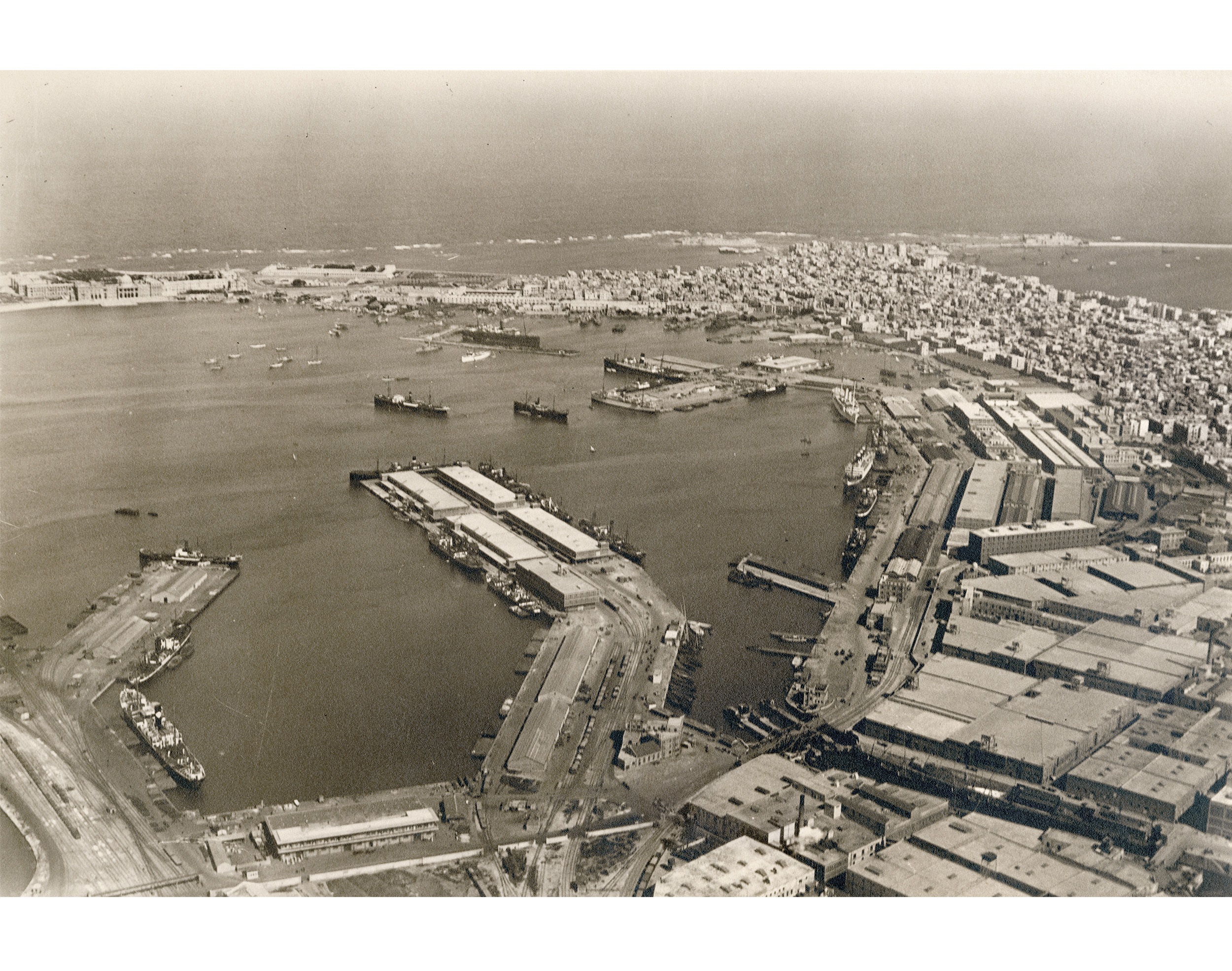 Inner harbour in the 1930s