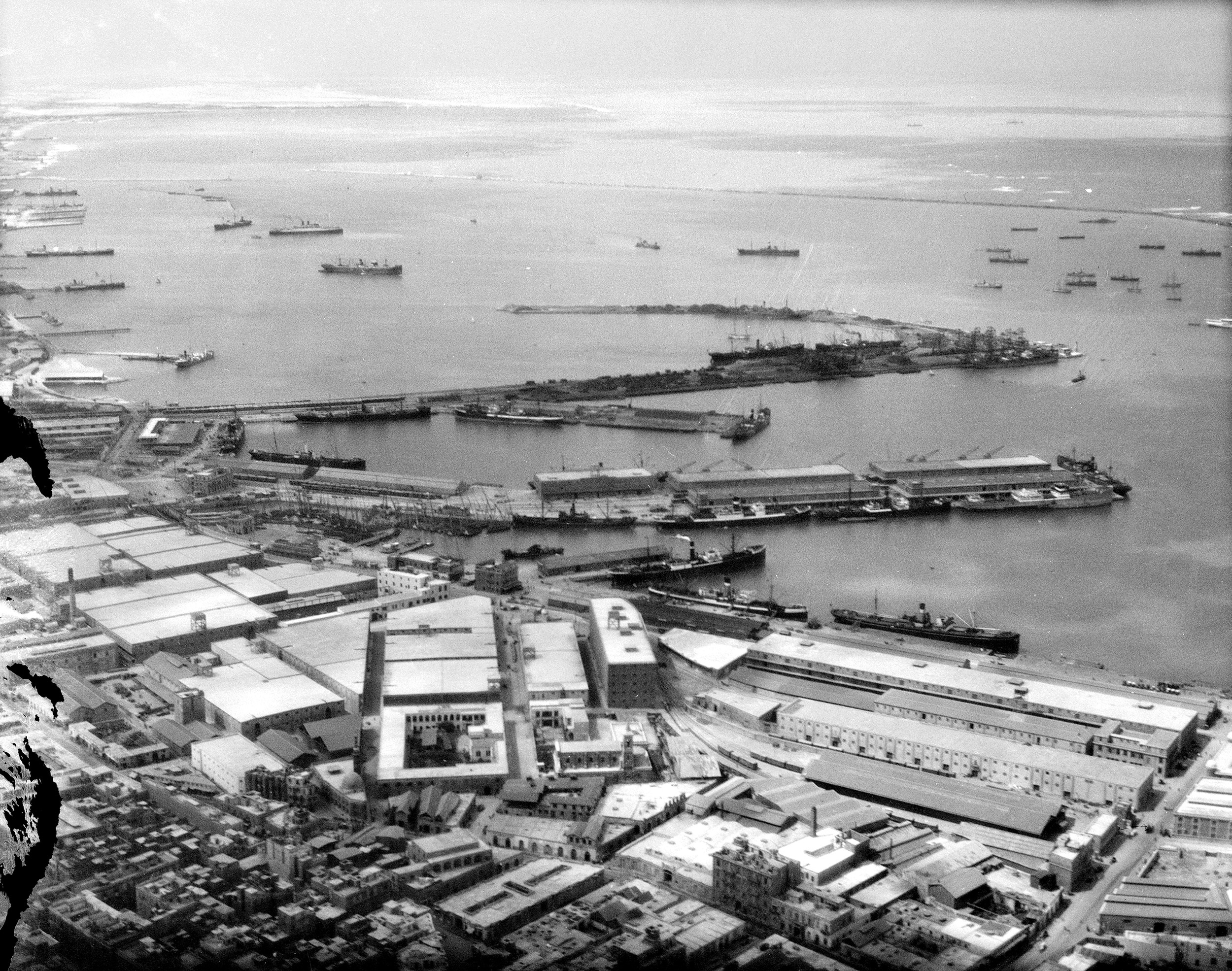 The Western Harbour, coal jetty and Mahmoudiah quay